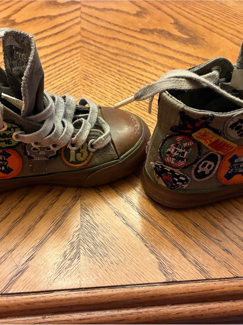 Pom D'Api Olive Green Kids High-Top Sneakers with Patch Details size 11